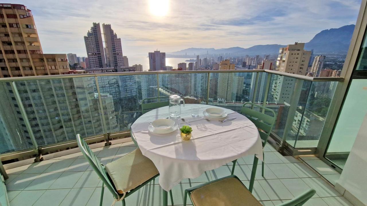Skyline 11 Sunny Balcony With Stunning Sea Views Διαμέρισμα Μπένιντορμ Εξωτερικό φωτογραφία