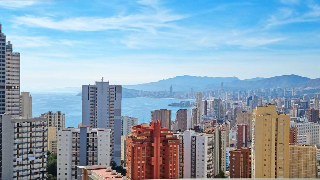 Skyline 11 Sunny Balcony With Stunning Sea Views Διαμέρισμα Μπένιντορμ Εξωτερικό φωτογραφία